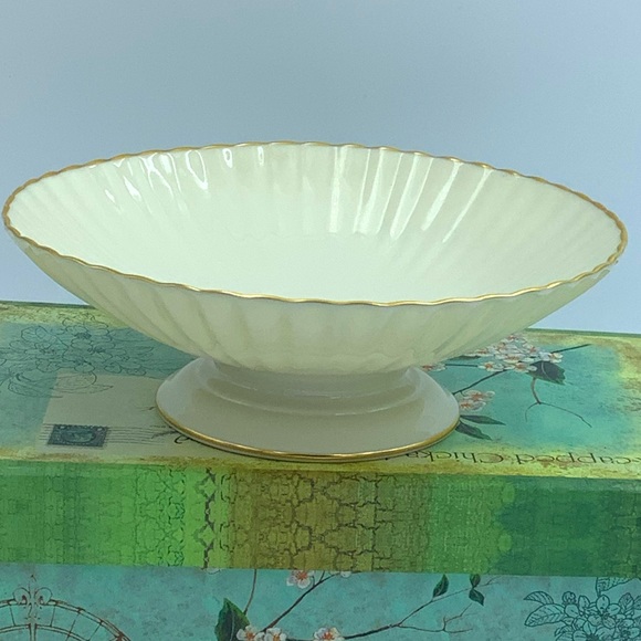 Lenox Dining Lenox Fluted Ivory Footed Bowl With Gold Trim Poshmark
